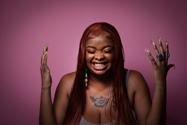 Sesc Santo Amaro recebe show da cantora Tássia Reis - SPJ